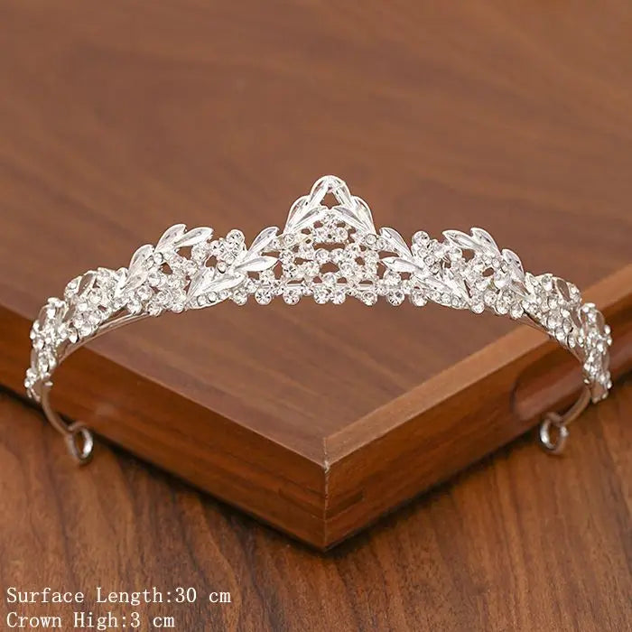 Elegant Tiara with Rhinestones