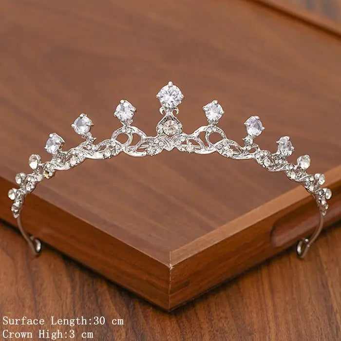 Elegant Tiara with Rhinestones